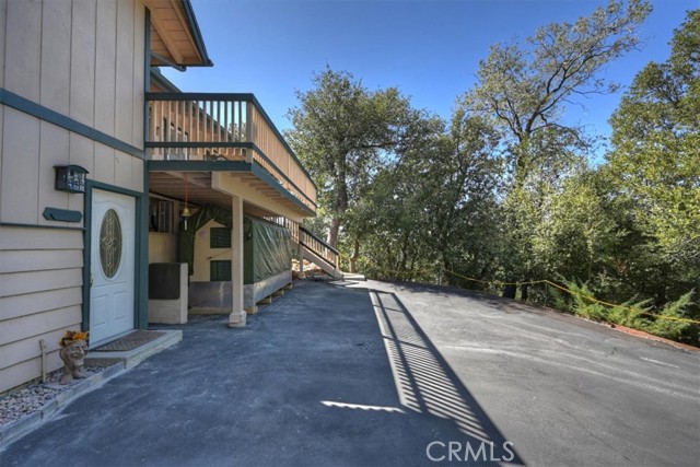 815 Chamois, Crestline, CA 92325