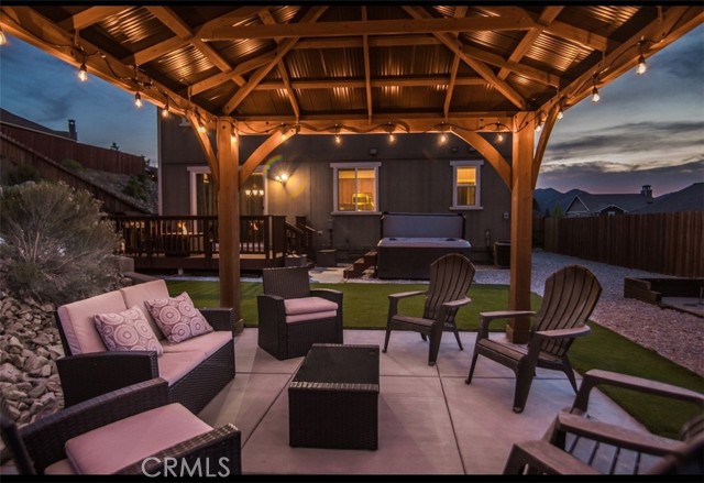 222 Crimson Circle, Big Bear City CA: https://media.crmls.org/medias/005d1971-4c2e-4716-b87a-2abfca1421f7.jpg
