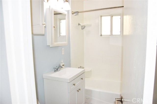 Detail Gallery Image 10 of 33 For 378 N Parker St, Orange,  CA 92868 - 2 Beds | 1 Baths