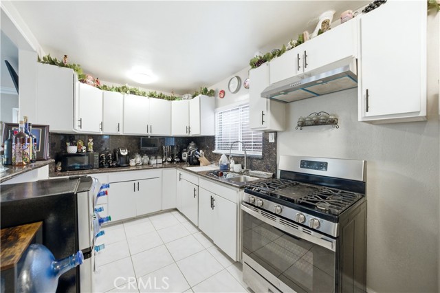 Detail Gallery Image 7 of 41 For 12118 Barnwall, Norwalk,  CA 90650 - 4 Beds | 2 Baths