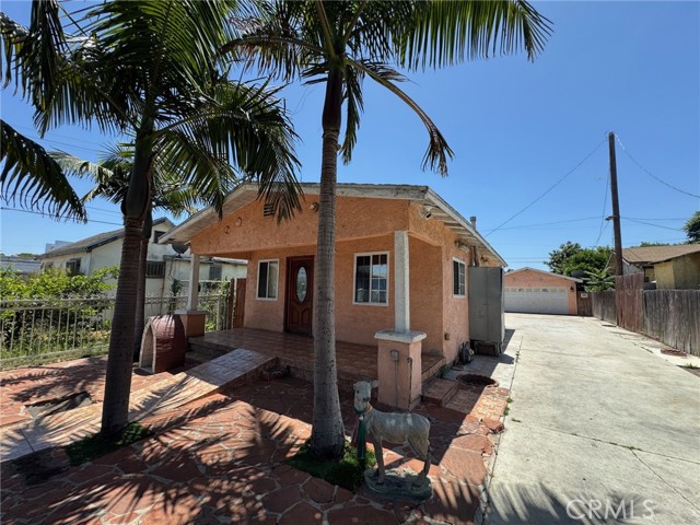 1442 E 76TH Place, Los Angeles CA: https://media.crmls.org/medias/005e8d0a-889b-4fb2-9e35-3c0d296a80b1.jpg