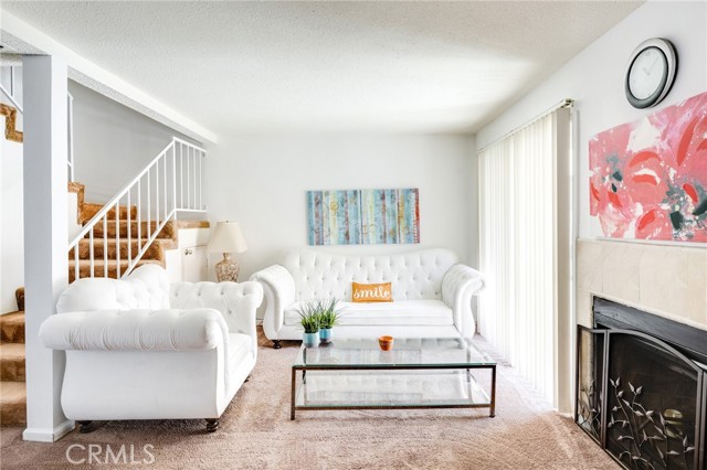 10260 Plainview Avenue, 11 photo 4