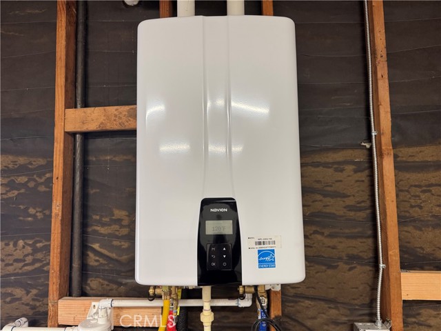 Detail Gallery Image 25 of 34 For 26 Silverwood #12,  Irvine,  CA 92604 - 2 Beds | 2/1 Baths