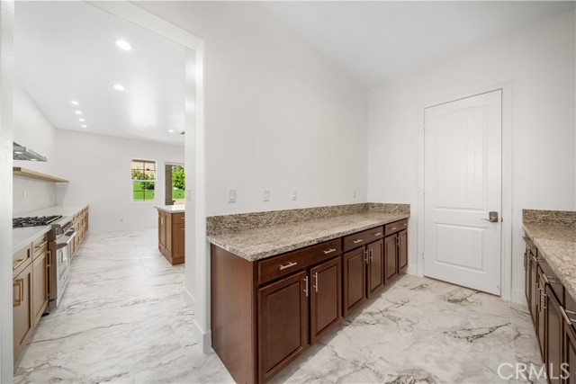 Detail Gallery Image 10 of 70 For 12210 Alamo, Rancho Cucamonga,  CA 91739 - 5 Beds | 4/1 Baths