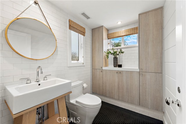 31602 Santa Rosa Drive, Laguna Beach CA: https://media.crmls.org/medias/0060e3ac-4257-4580-a69f-a1644ac824de.jpg
