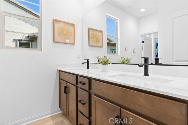 171 Moonflower, Rancho Mission Viejo CA: https://media.crmls.org/medias/00611e2e-91e0-459b-a849-d8b91d97473b.jpg