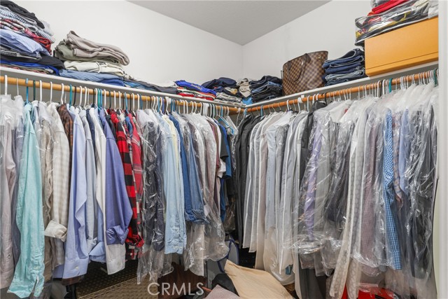 18 New Season, Irvine CA: https://media.crmls.org/medias/0061b6f0-7d2b-4ae4-89d0-f1a8ac3e6612.jpg