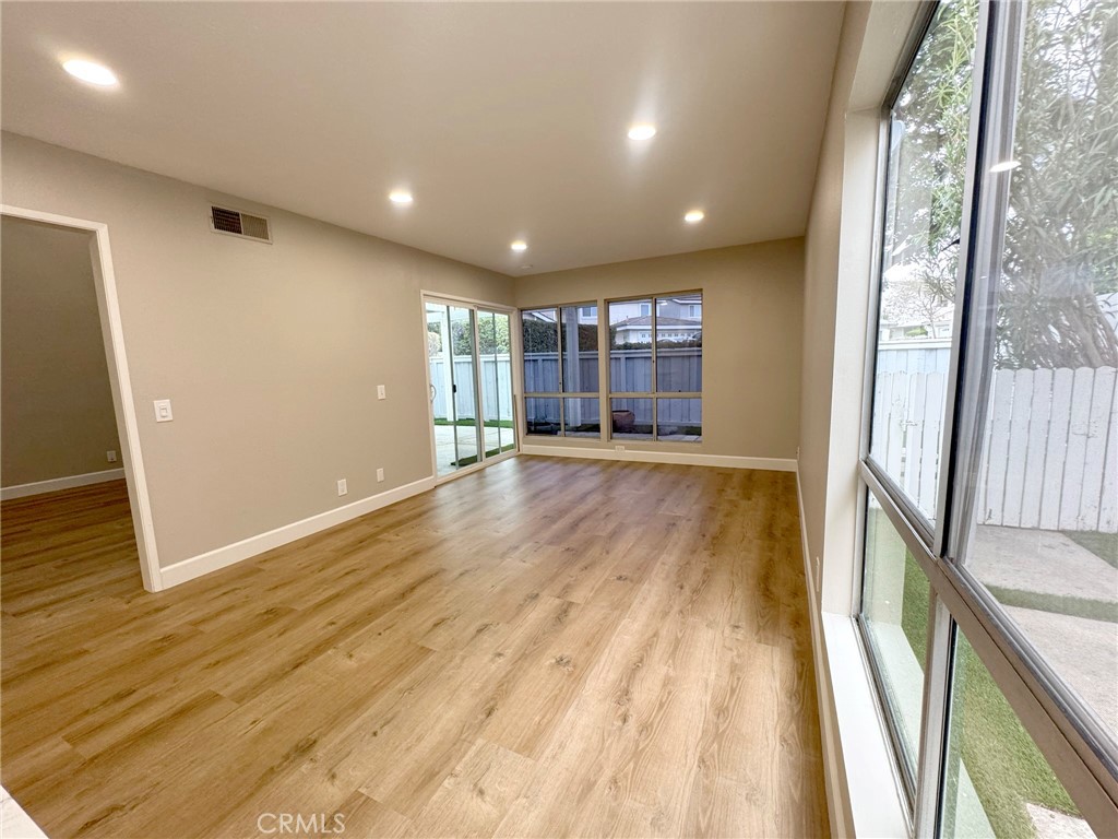 MLS #OC25246722 image #22