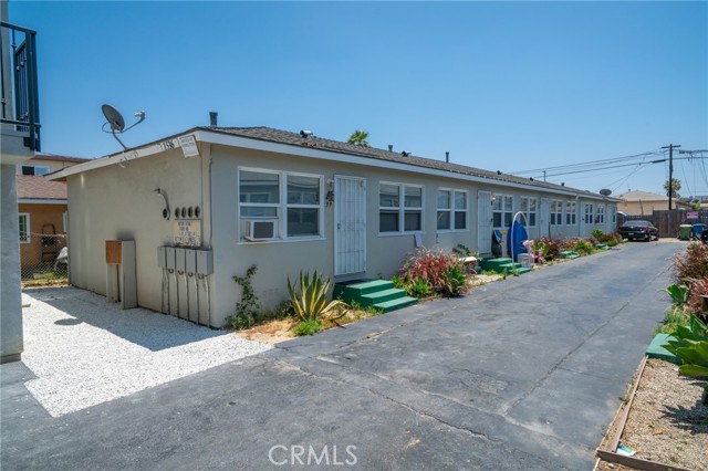 1536 W 226th Street, Torrance CA: https://media.crmls.org/medias/0062345d-a560-4b7d-bfbd-c99b5489c0f3.jpg