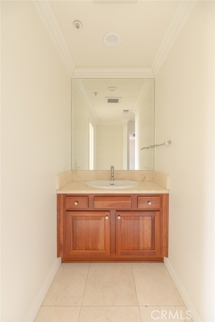 Detail Gallery Image 16 of 21 For 49 W La Sierra Dr, Arcadia,  CA 91007 - 4 Beds | 4/1 Baths