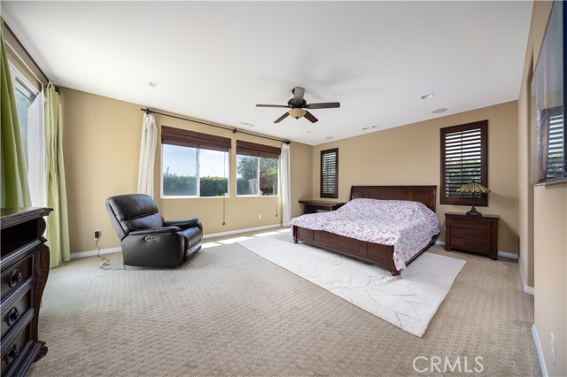 14939 Meadow Way, Eastvale CA: https://media.crmls.org/medias/00645390-ccdc-4443-a994-7111863bf8c4.jpg