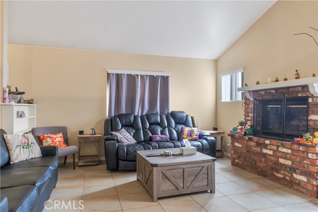 29039 Eveningside Drive, Castaic CA: https://media.crmls.org/medias/0064adde-b03a-4170-bcc4-85377440258f.jpg
