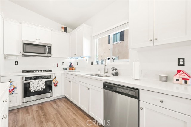 Detail Gallery Image 20 of 59 For 26616 Baneberry Ct, Menifee,  CA 92585 - 4 Beds | 3 Baths