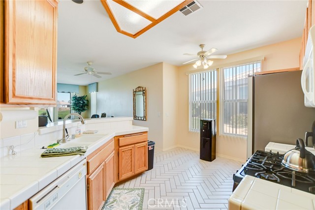 11096 Sandy Lane, Apple Valley CA: https://media.crmls.org/medias/00653f9a-8fe8-4148-8d1f-bf65cf1d5c28.jpg