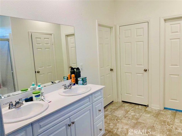 19764 Season Grove Drive, Riverside CA: https://media.crmls.org/medias/006589ac-4c86-4253-8e02-fe3b740a797b.jpg