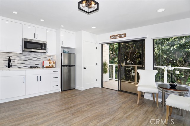 Detail Gallery Image 5 of 13 For 400 Goldenrod Ave, Corona Del Mar,  CA 92625 - 0 Beds | 1 Baths