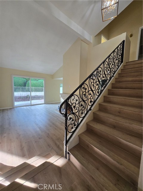 Front Image Thumbnail for CRDW25255135