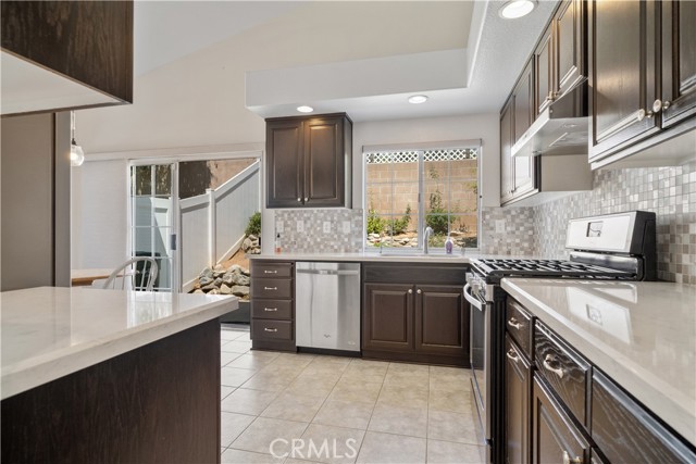 1062 Brookfield Place, Glendora CA: https://media.crmls.org/medias/00668880-9aa7-420c-9b8a-ffe15f4c61de.jpg