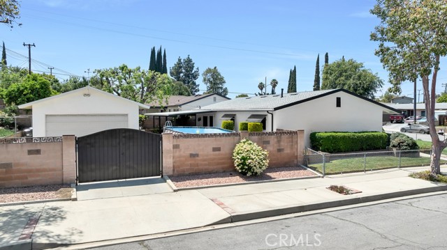 2894 Helm Street, Simi Valley CA: https://media.crmls.org/medias/00669247-fb5c-4a66-9971-ad360bf0153b.jpg