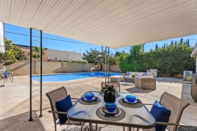 Detail Gallery Image 33 of 41 For 1723 N Lincoln, Orange,  CA 92865 - 3 Beds | 2 Baths