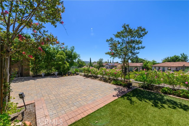62 Heirloom, Irvine CA: https://media.crmls.org/medias/006795b5-ec49-4bbe-b557-c8681186ce7a.jpg