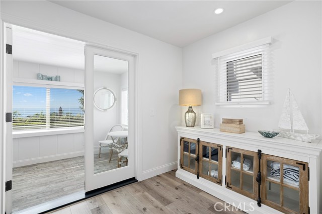 2915 Rounsevel, Laguna Beach CA: https://media.crmls.org/medias/0067e34a-c59d-4ce0-a2ec-cf2d4da50690.jpg