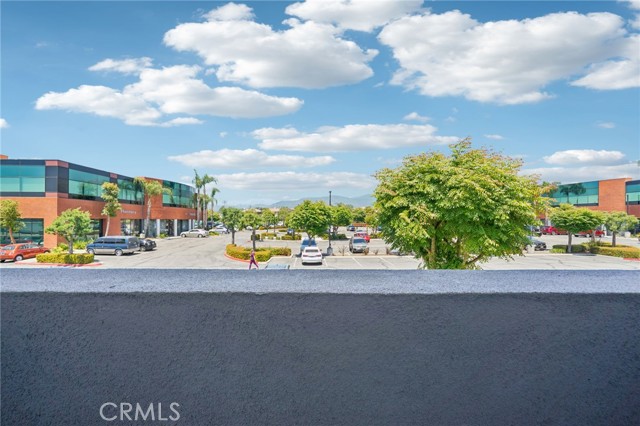 221 Aurora Lane, Pomona CA: https://media.crmls.org/medias/0067f12d-3194-4d2b-b5f2-b01314d89a35.jpg