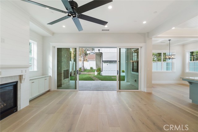 617 36th Street, Manhattan Beach, California 90266, 6 Bedrooms Bedrooms, ,6 BathroomsBathrooms,Residential,Sold,36th,SB22005152