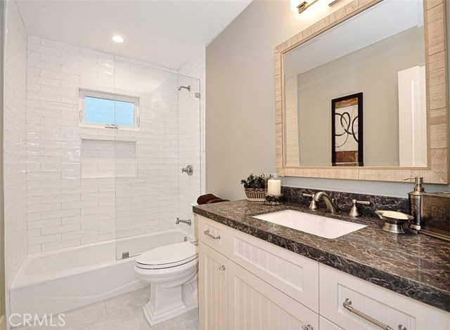 1026 Avenue D, Redondo Beach, California 90277, ,Residential Income,Sold,Avenue D,PV18007736