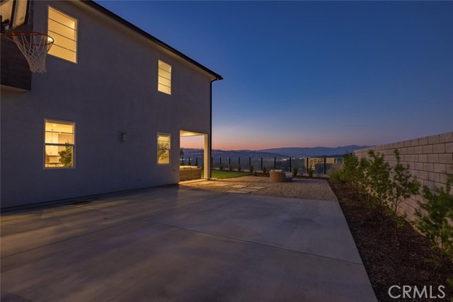 27751 Reel Lane, Stevenson Ranch CA: https://media.crmls.org/medias/00687c3c-a4de-4995-9119-ed8ae038846e.jpg