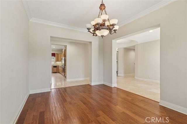 Image 13 of 62 For 16860 Rayen Street