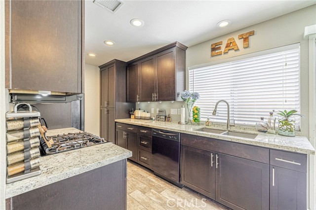 Detail Gallery Image 14 of 35 For 44156 30th St, Lancaster,  CA 93536 - 2 Beds | 2 Baths