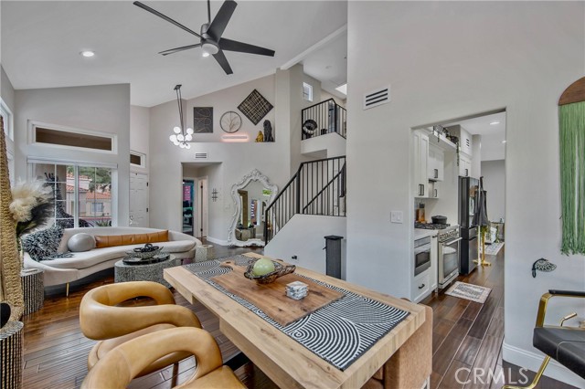 Detail Gallery Image 4 of 36 For 133 Concerto, Oak Park,  CA 91377 - 3 Beds | 3 Baths