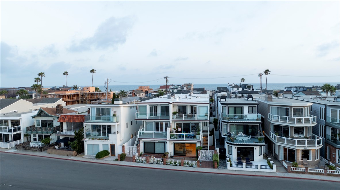 Detail Gallery Image 37 of 39 For 1817 W Bay Ave #3,  Newport Beach,  CA 92663 - 2 Beds | 2/1 Baths
