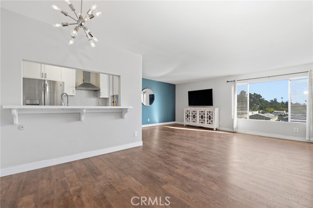 Detail Gallery Image 4 of 27 For 1422 Rock Glen #309,  Glendale,  CA 91205 - 2 Beds | 2 Baths