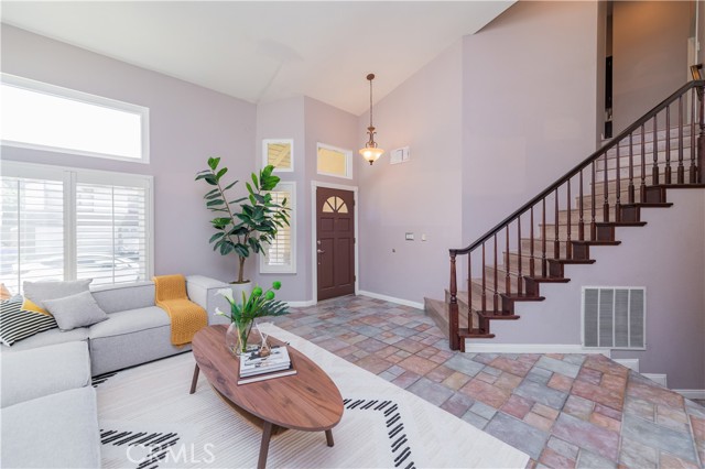 Detail Gallery Image 6 of 38 For 11427 Lomello Way, Rancho Cucamonga,  CA 91701 - 4 Beds | 2/1 Baths