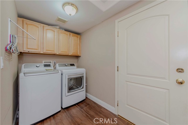 4489 Spencer Street, Torrance CA: https://media.crmls.org/medias/006ba5e8-a6a8-48f7-a093-e0f08fe6f2e3.jpg