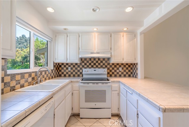 Detail Gallery Image 8 of 34 For 23271 La Glorieta #G,  Mission Viejo,  CA 92691 - 2 Beds | 1 Baths
