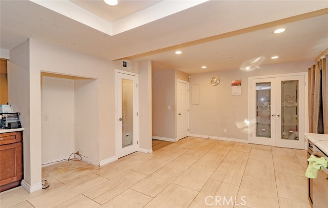 625 W La Verne Street, Anaheim CA: https://media.crmls.org/medias/006c866b-d5c7-479f-885d-7959b6420e0b.jpg
