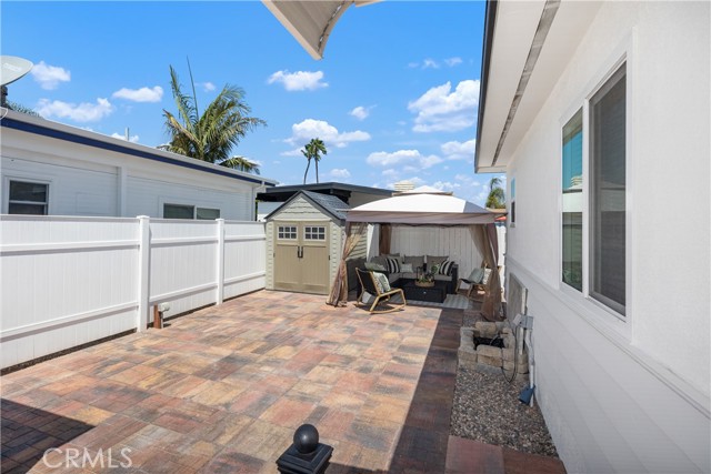 94 Yorktown, Newport Beach CA: https://media.crmls.org/medias/006cc1be-cdfc-48e4-8427-183351383d99.jpg