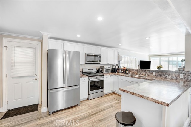 Detail Gallery Image 7 of 15 For 4201 Topanga Canyon Blvd #147,  Woodland Hills,  CA 91364 - 2 Beds | 2 Baths