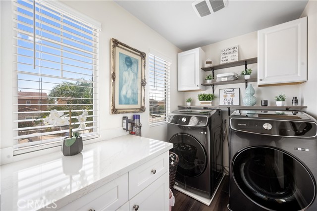 Detail Gallery Image 24 of 42 For 11057 Clear Lake Ln, Corona,  CA 91752 - 4 Beds | 3 Baths