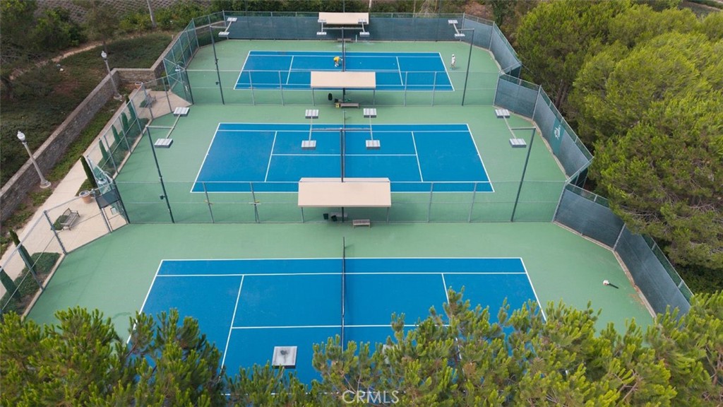 MLS #OC25193732 image #32