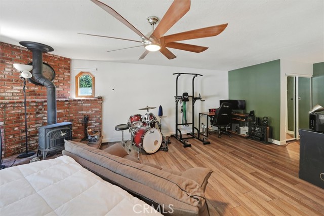 25112 De Wolfe Road, Newhall CA: https://media.crmls.org/medias/006dc556-0552-446a-81b0-725ae4b4042c.jpg