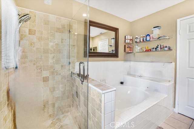 18612 Hilton Court, Canyon Country CA: https://media.crmls.org/medias/006dc8ce-ed7c-49cd-b712-dd9fcd5d8f83.jpg