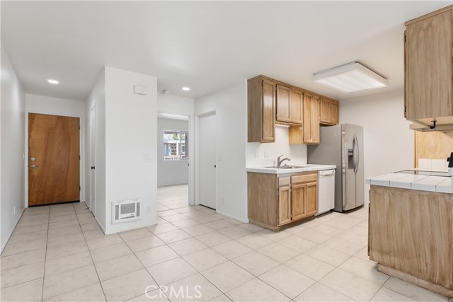 2533 Antonio Drive, 202 photo 6