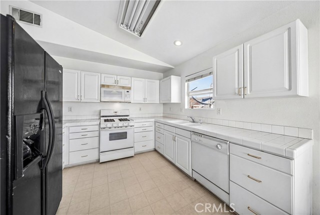 Detail Gallery Image 22 of 34 For 2995 Joshua, Hemet,  CA 92545 - 3 Beds | 2 Baths