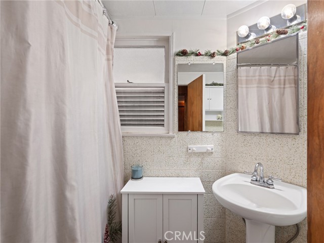 Detail Gallery Image 16 of 28 For 22835 Waters Dr, Crestline,  CA 92325 - 2 Beds | 1 Baths