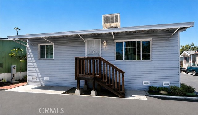 Front Image Thumbnail for CRMB26110691