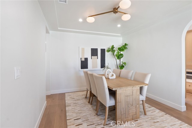 3924 Dublin Avenue, Los Angeles CA: https://media.crmls.org/medias/007129d7-c442-4933-b435-ae3407f0a363.jpg
